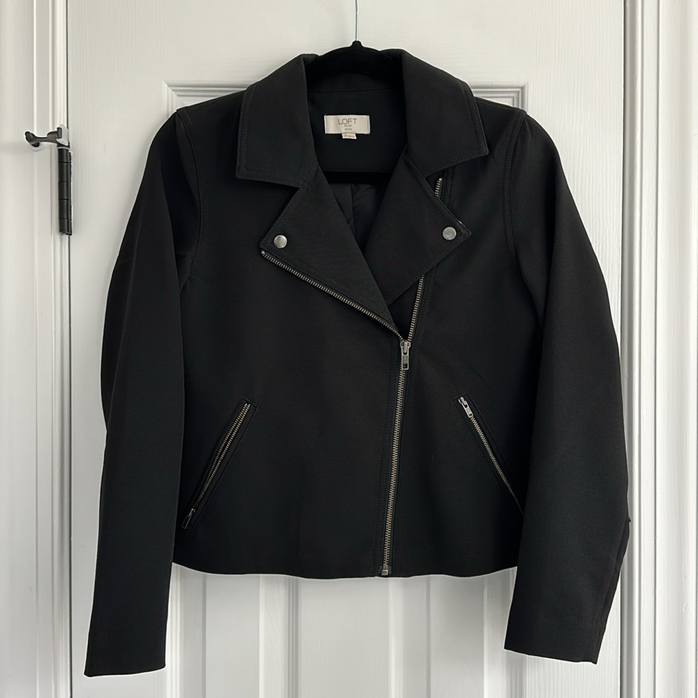 Loft Jacket - Picture 2 of 3